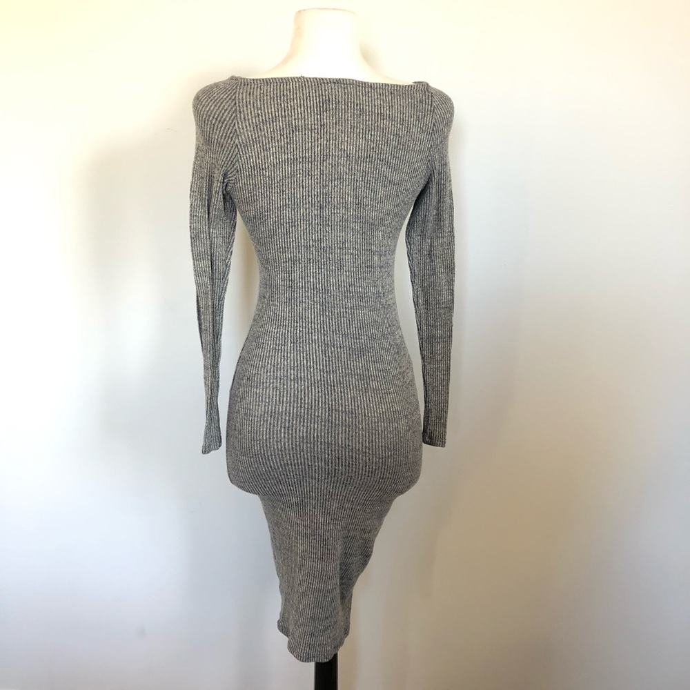 Sexy Body Con Sweater Dress Flirty Neck line Sz S - Picture 4 of 7